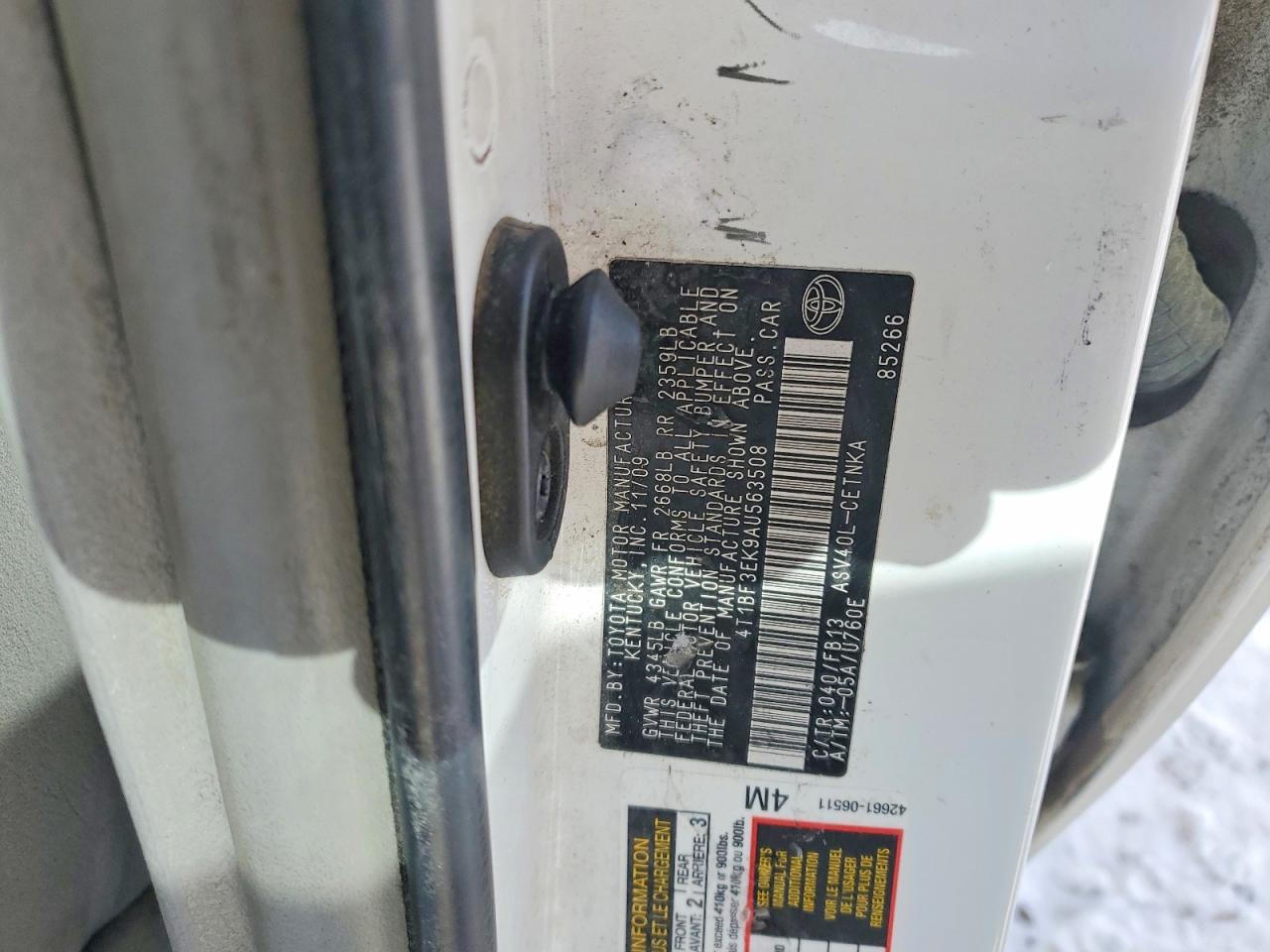 2010 TOYOTA CAMRY BASE photo 23