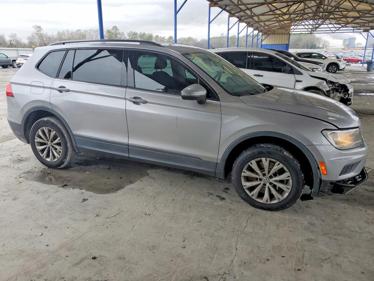 2020 VOLKSWAGEN TIGUAN S photo 4