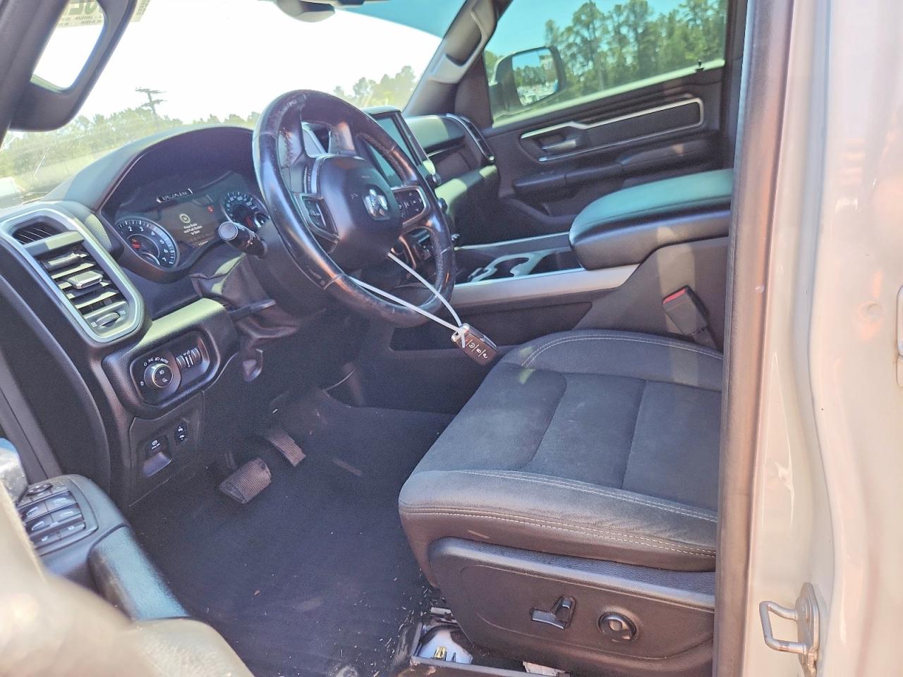2019 RAM 1500 BIG HORN photo 14