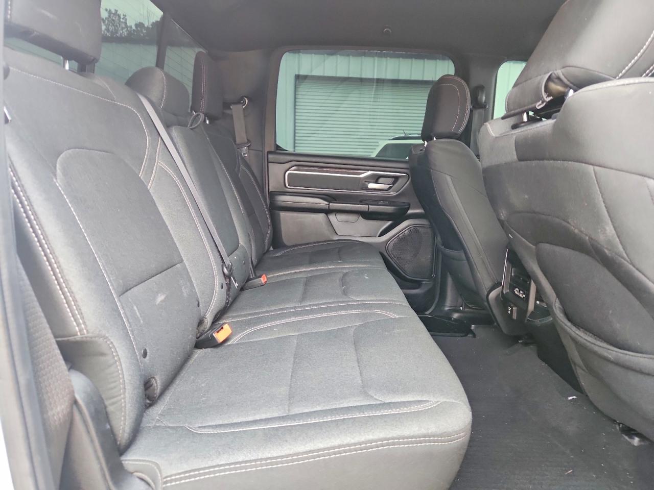2019 RAM 1500 BIG HORN photo 19