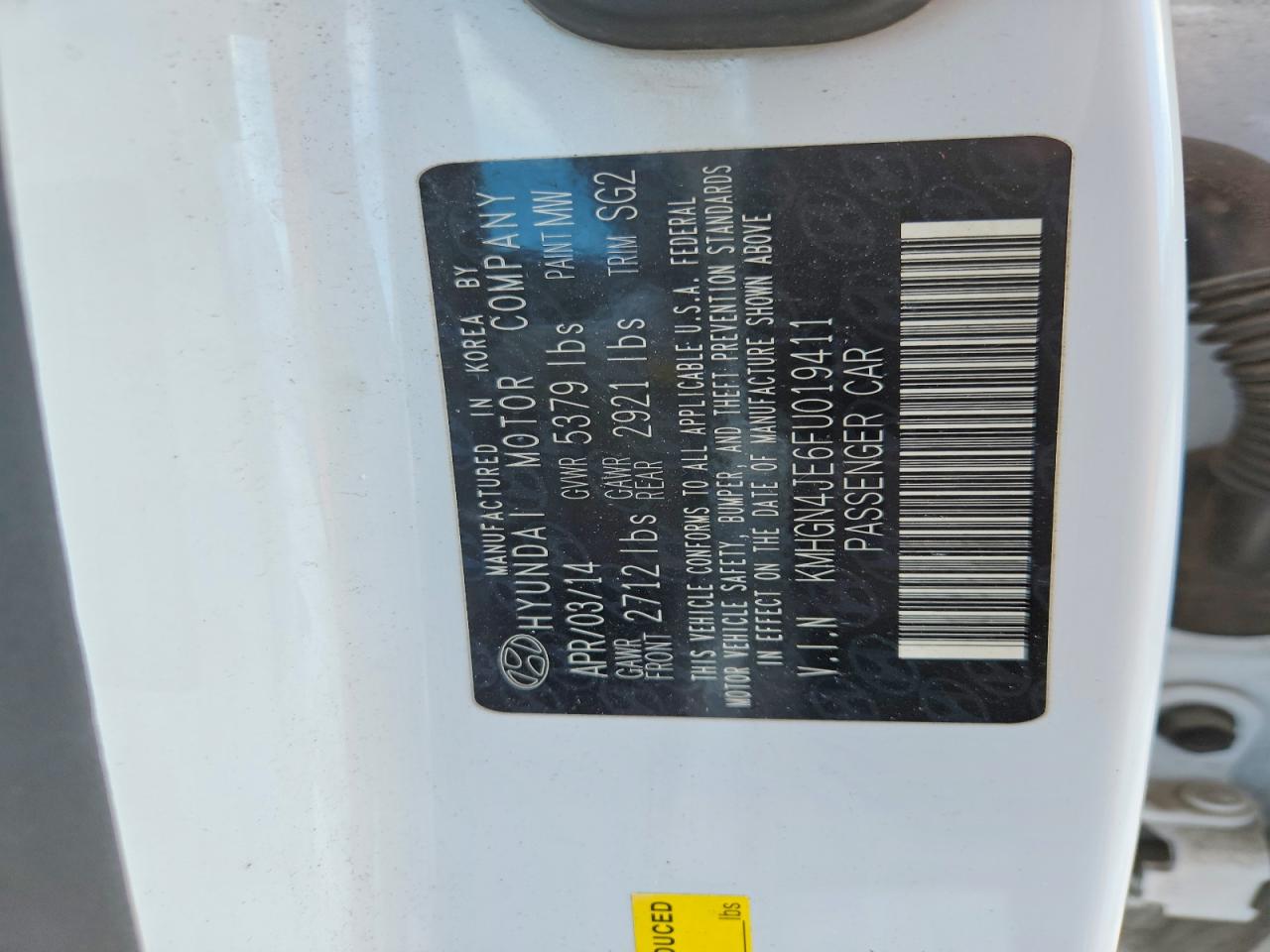 2015 HYUNDAI GENESIS 3.8L photo 23