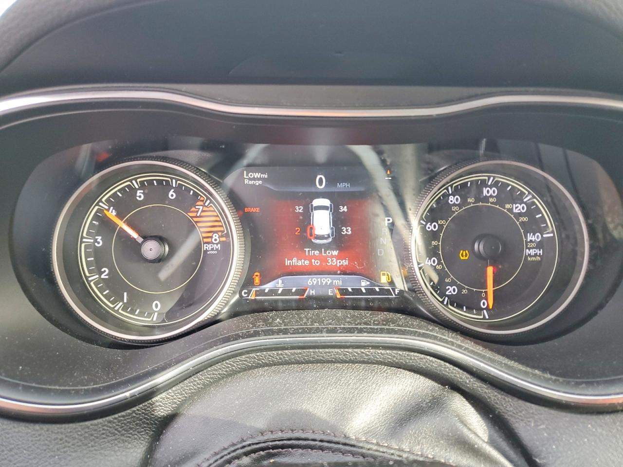 2019 JEEP CHEROKEE photo 25
