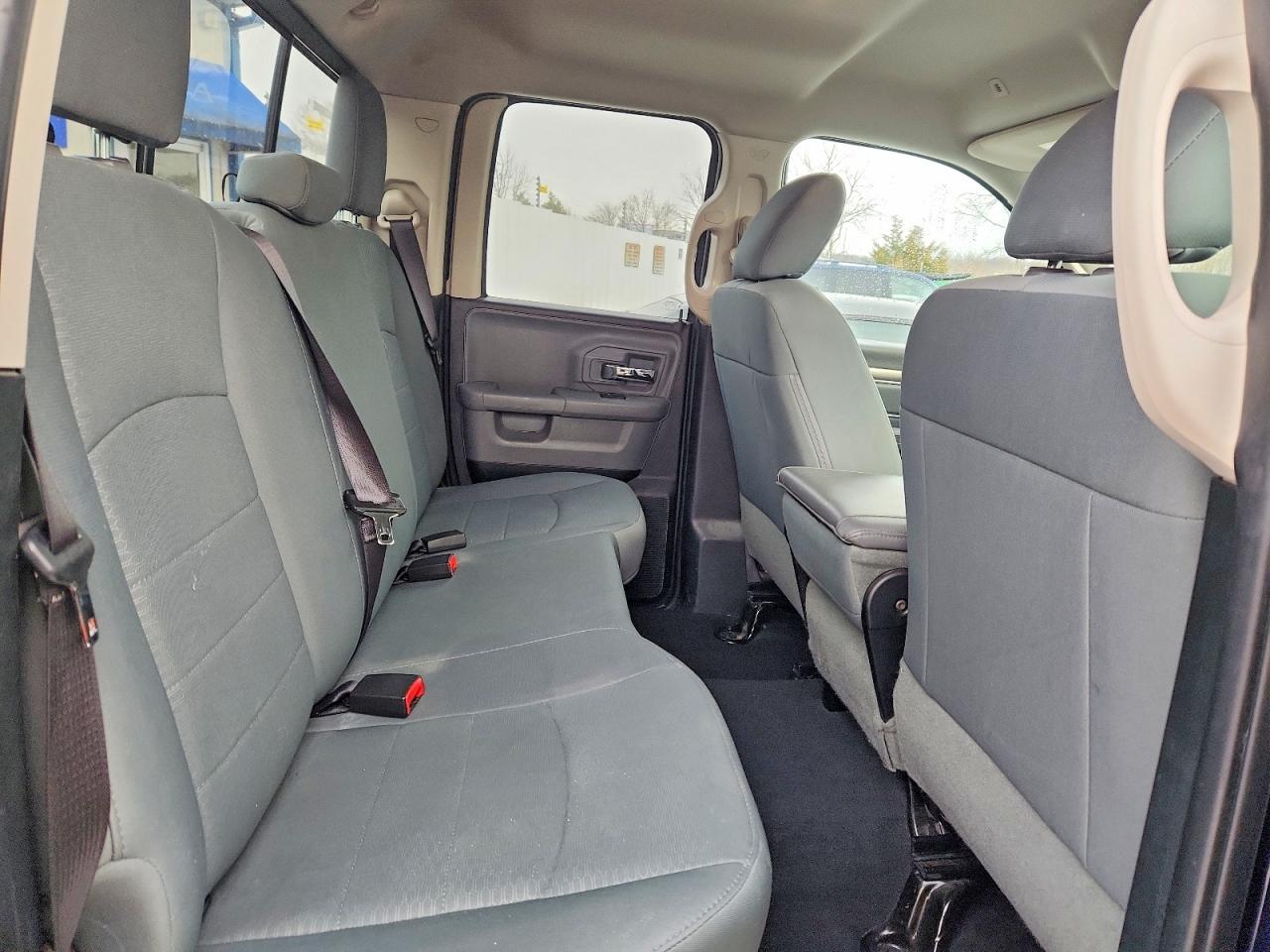 2017 RAM 1500 SLT photo 19