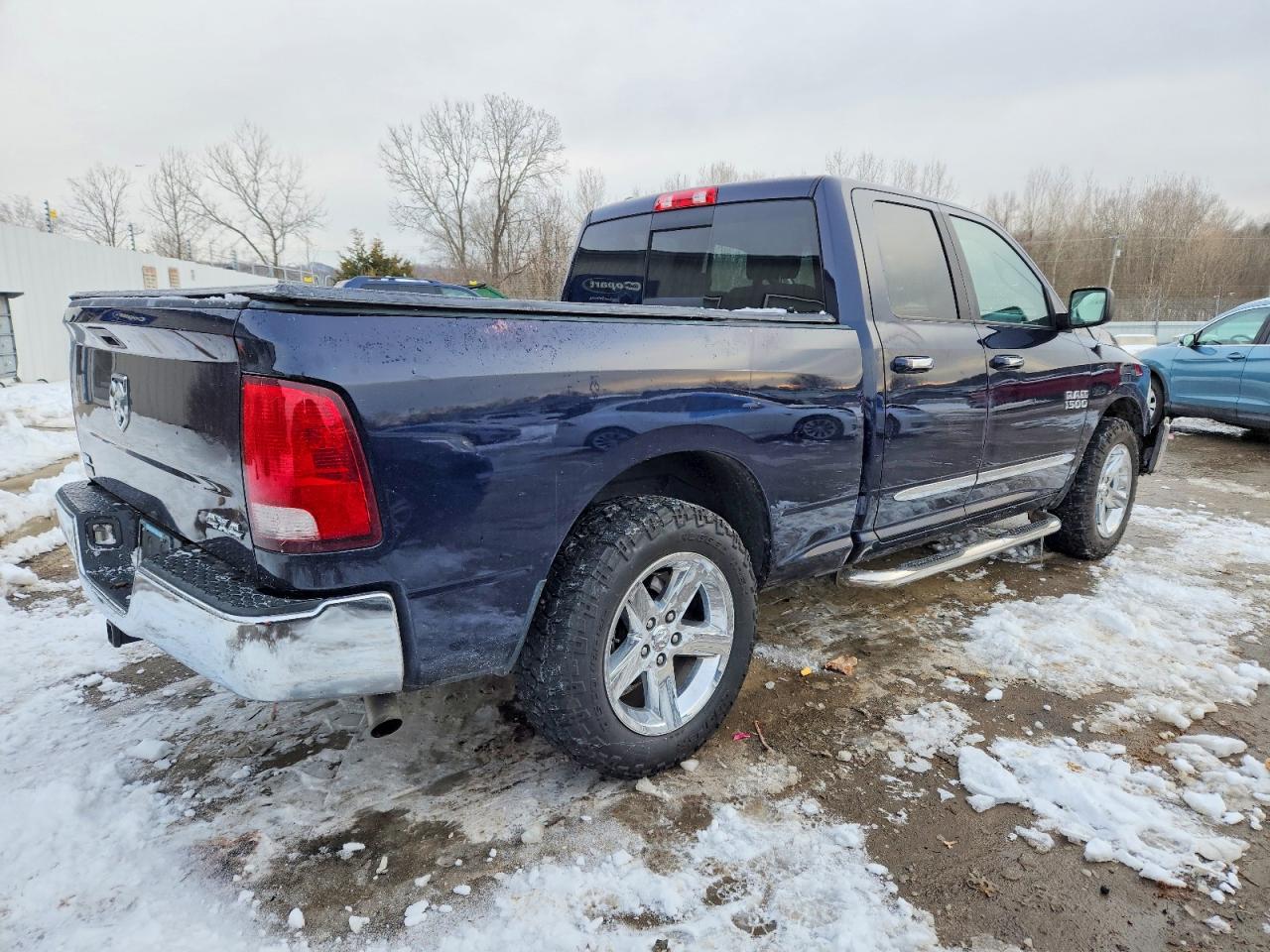 2017 RAM 1500 SLT photo 5