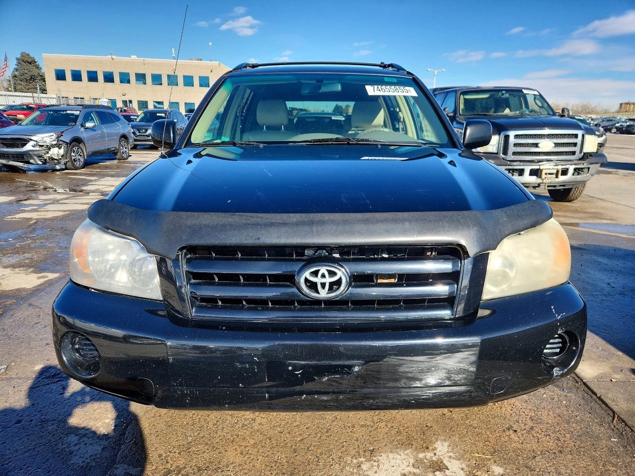 2004 TOYOTA HIGHLANDER BASE photo 9