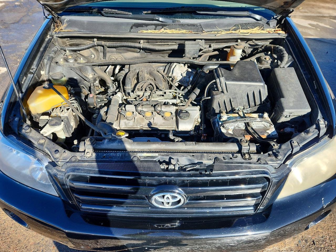 2004 TOYOTA HIGHLANDER BASE photo 23