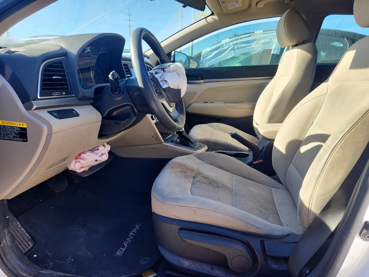 2017 HYUNDAI ELANTRA SE photo 7