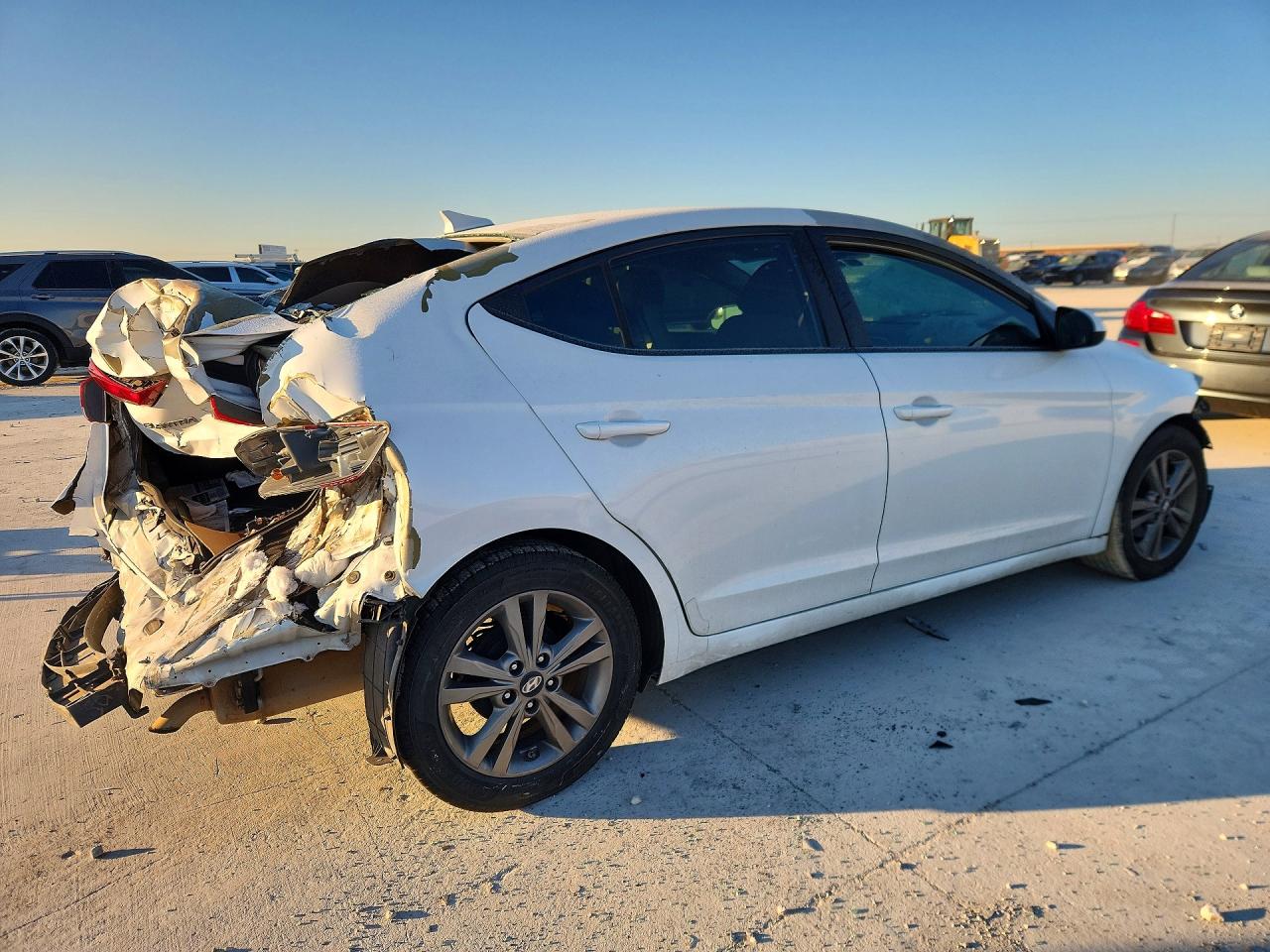 2017 HYUNDAI ELANTRA SE photo 3