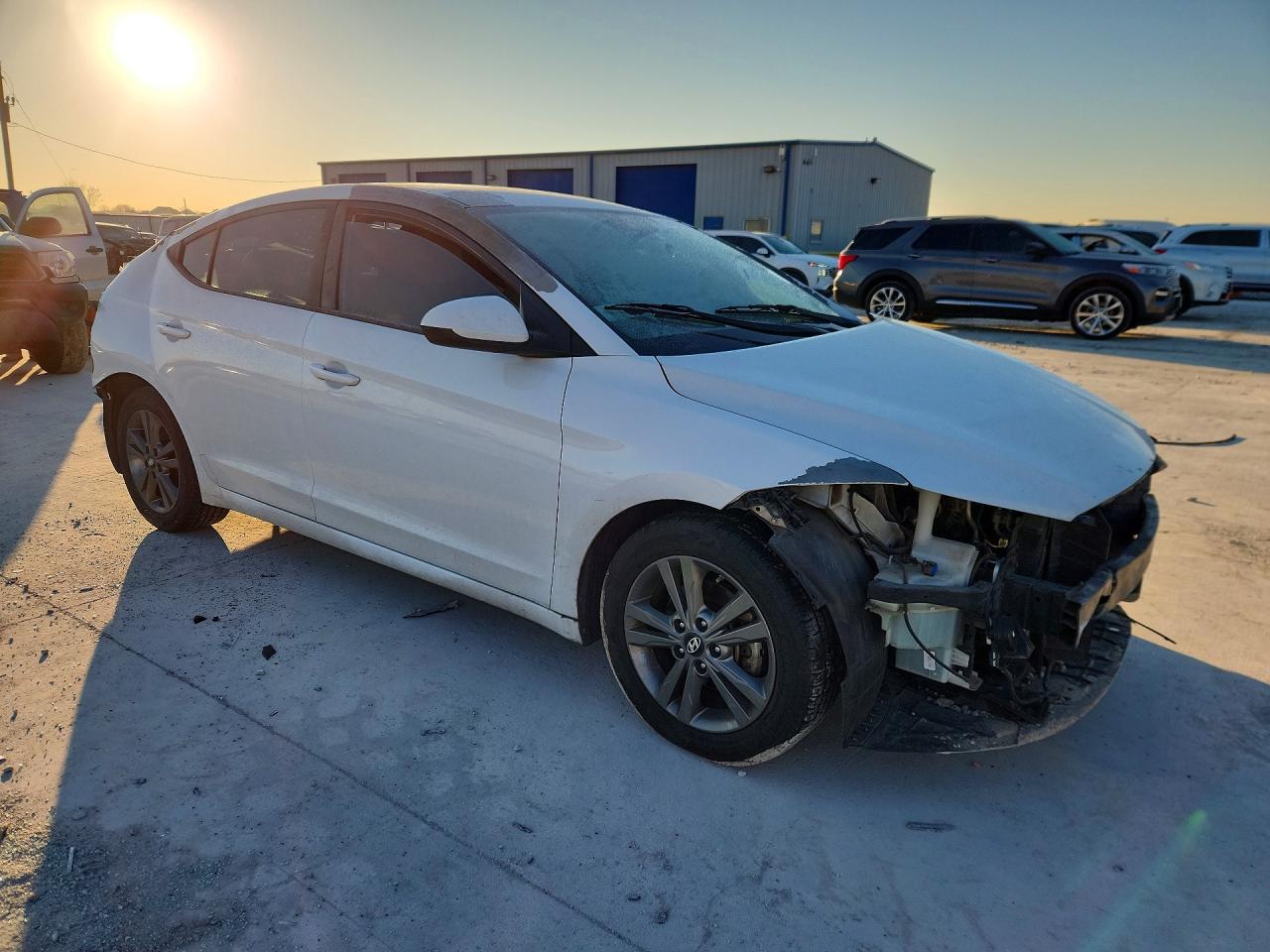 2017 HYUNDAI ELANTRA SE photo 4