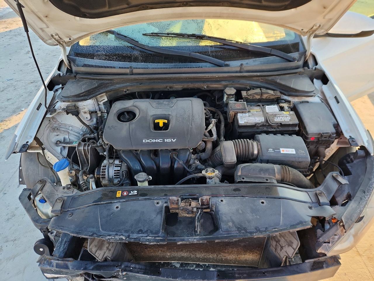 2017 HYUNDAI ELANTRA SE photo 11