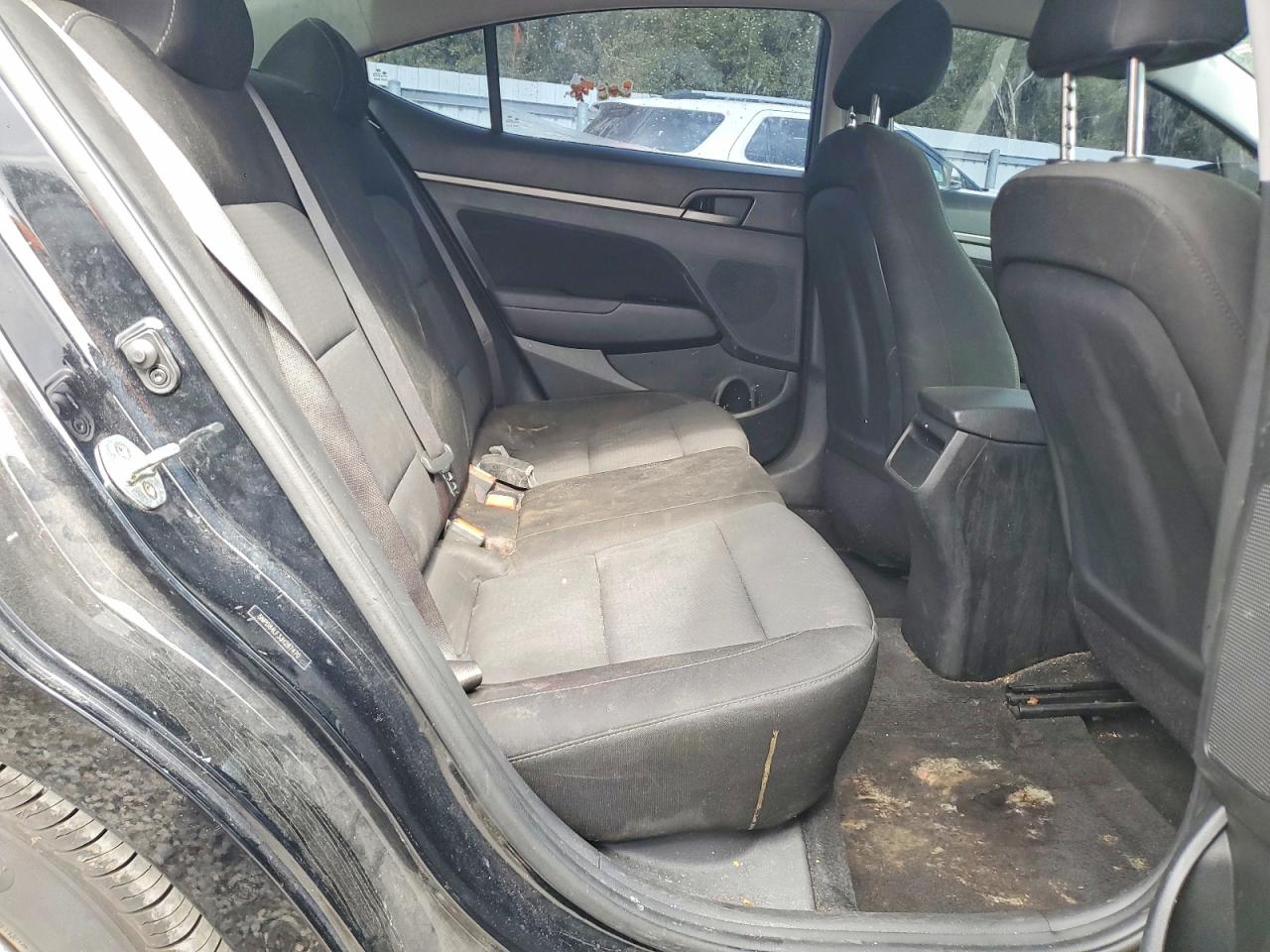 2018 HYUNDAI ELANTRA SEL photo 28
