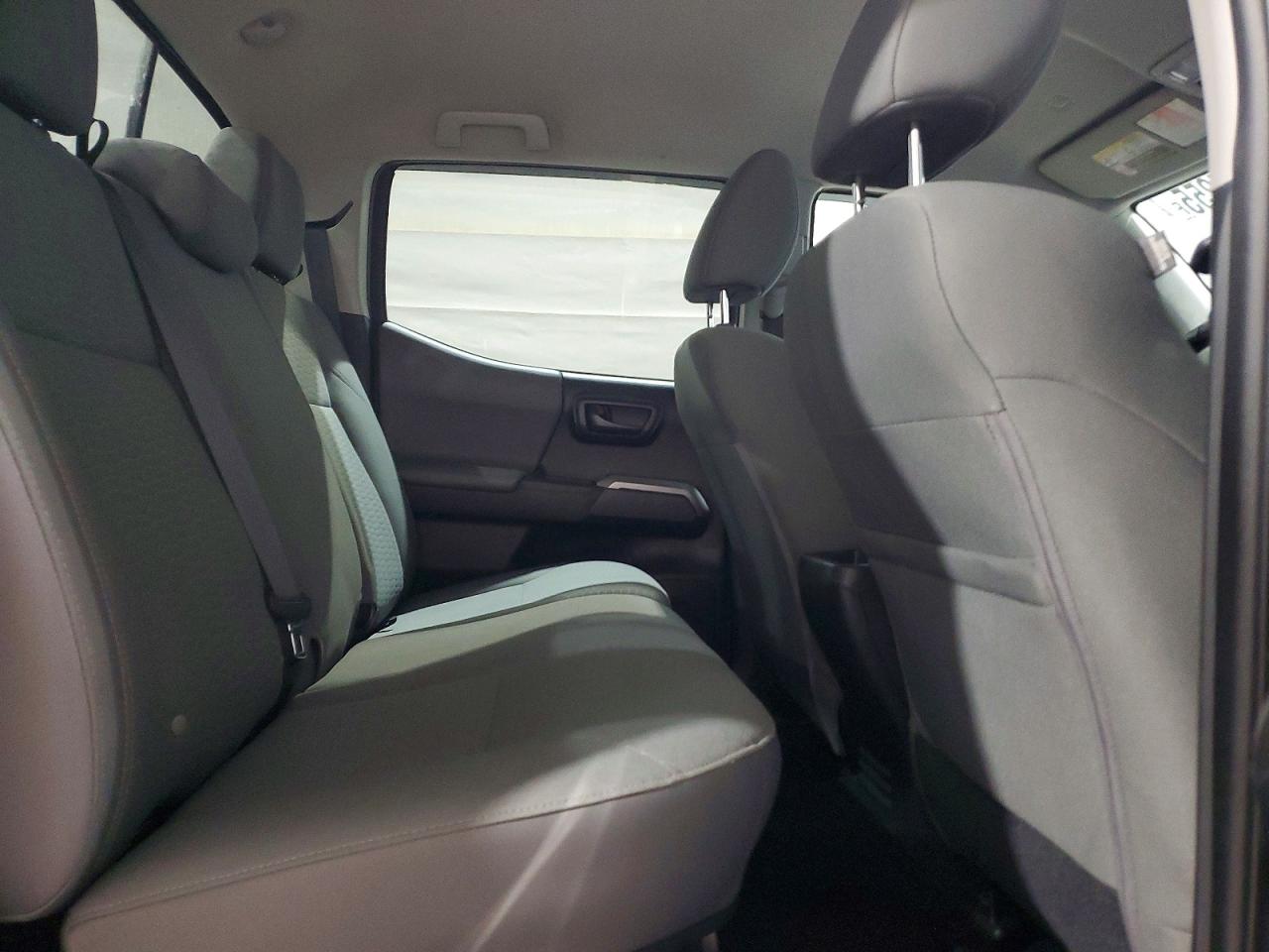 2019 TOYOTA TACOMA DOUBLE CAB photo 19