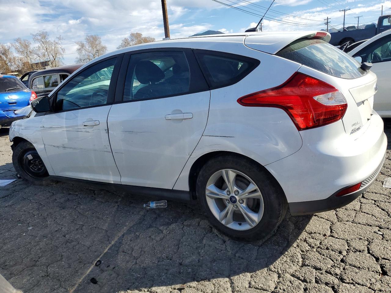 2014 FORD FOCUS SE photo 3