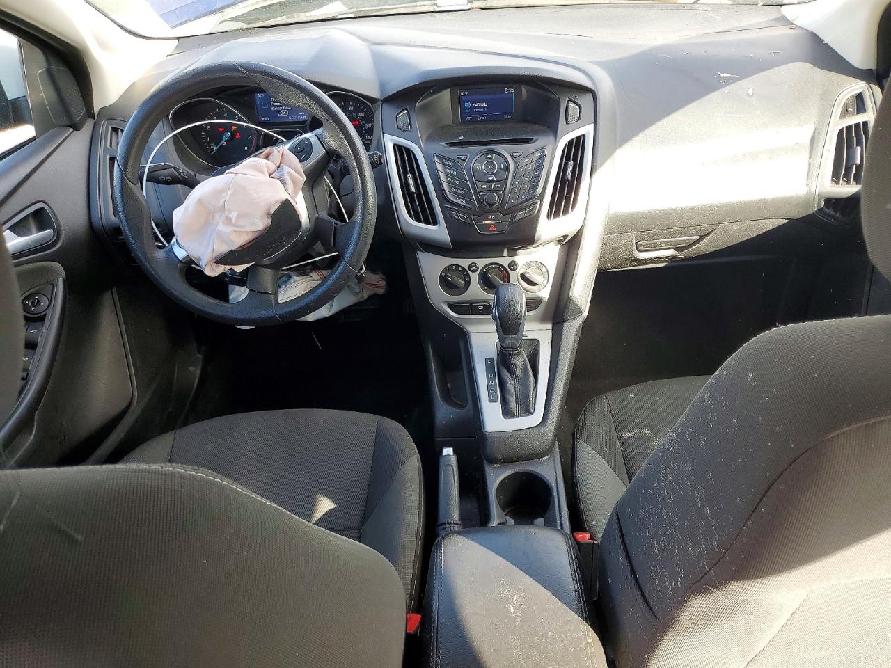 2014 FORD FOCUS SE photo 15