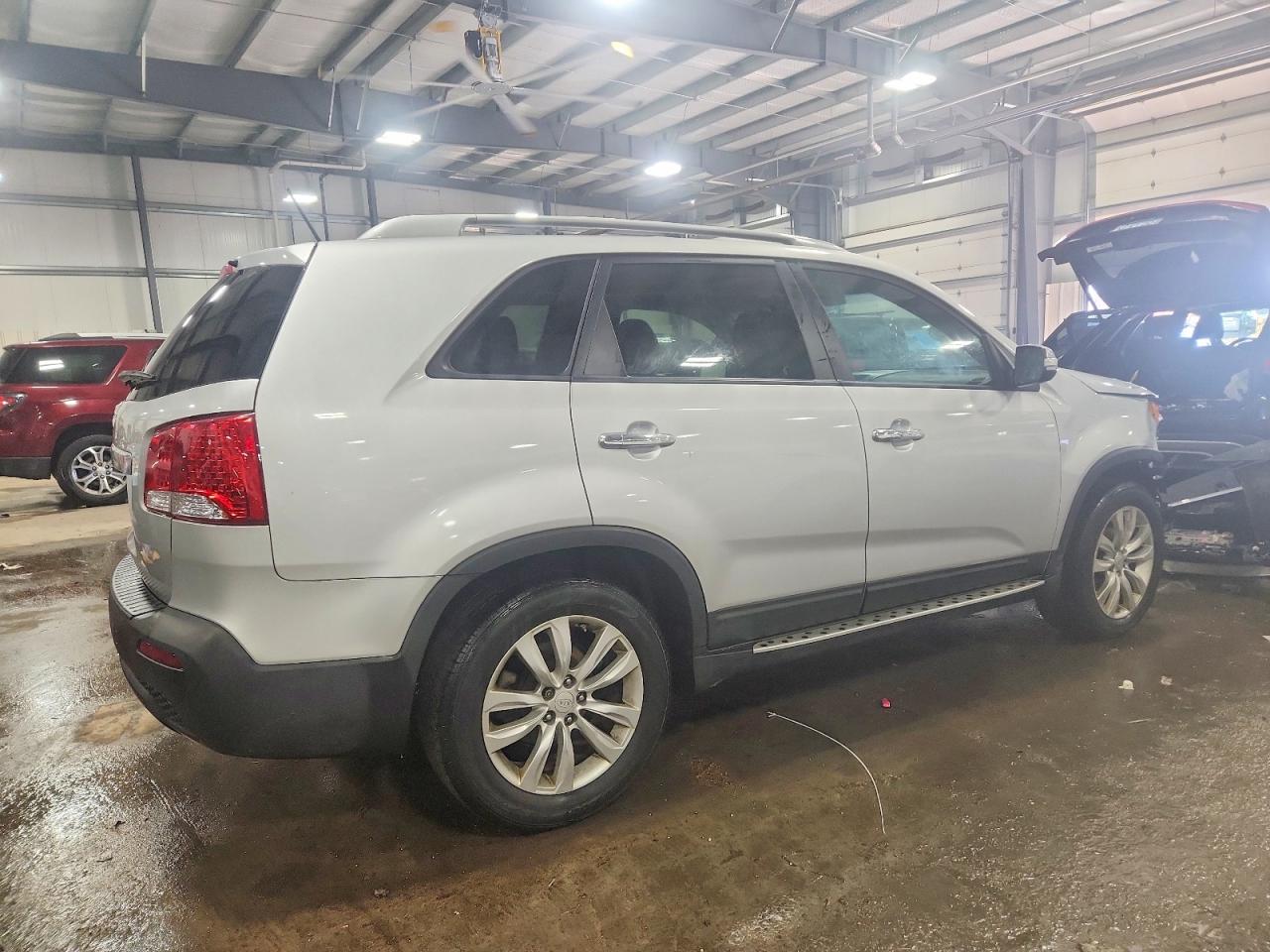 2011 KIA SORENTO LX photo 5
