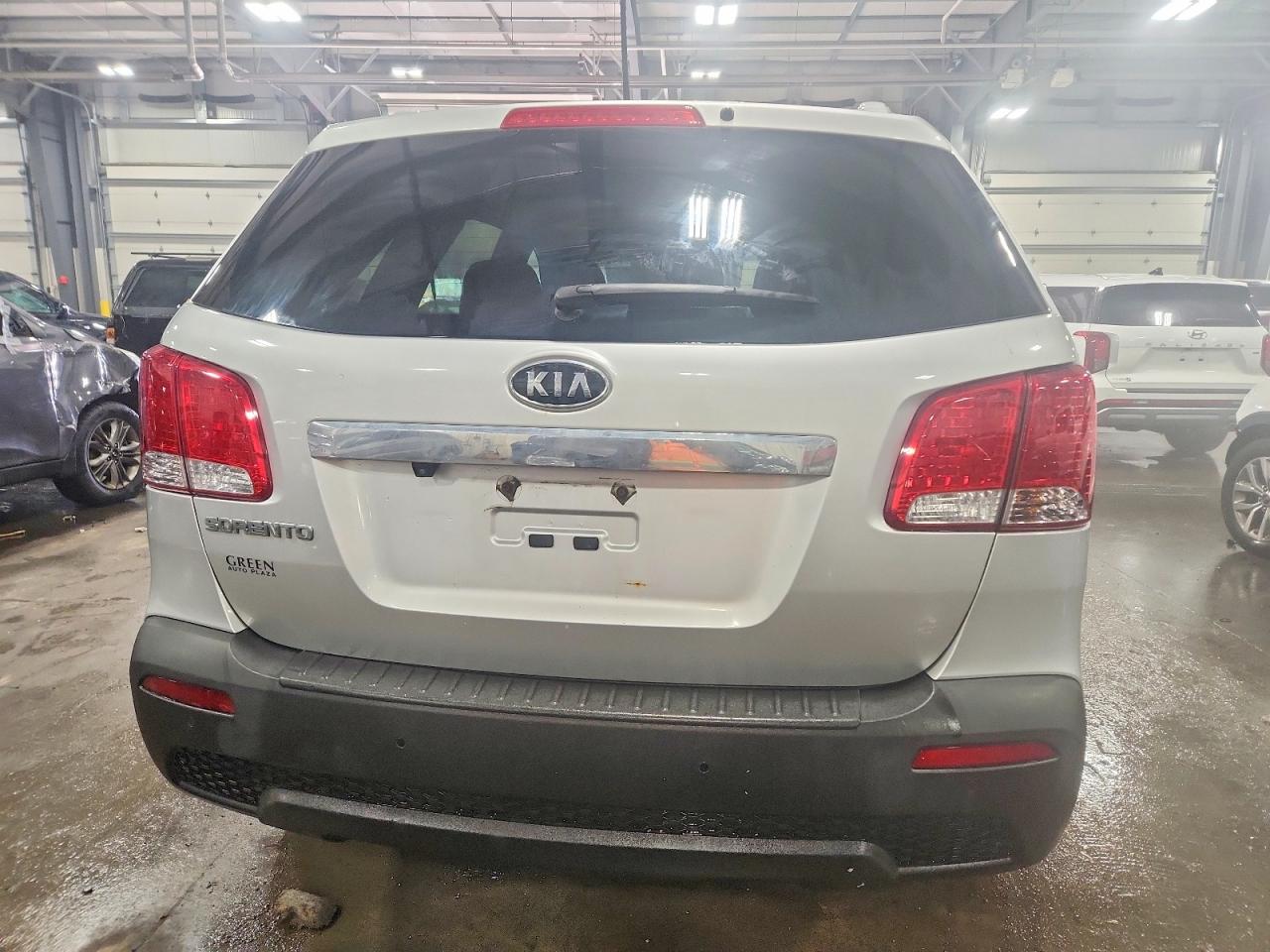 2011 KIA SORENTO LX photo 11