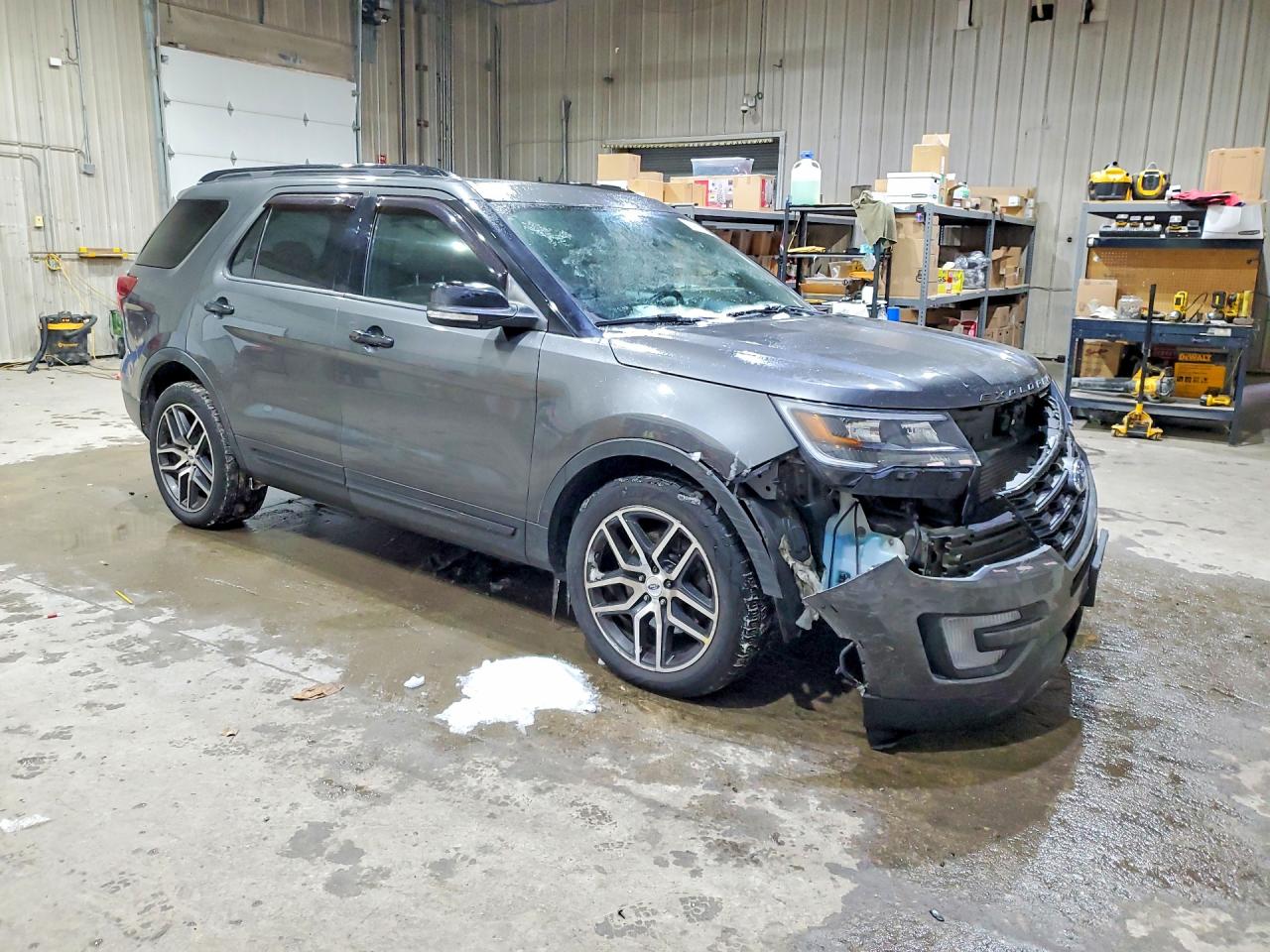 2017 FORD EXPLORER SPORT photo 4