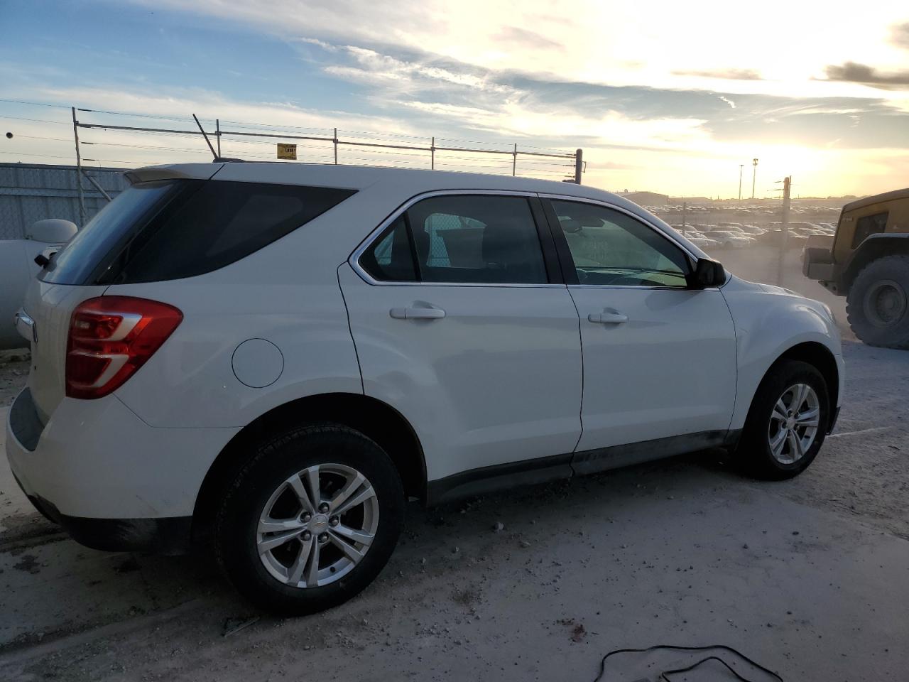2017 CHEVROLET EQUINOX LS photo 7