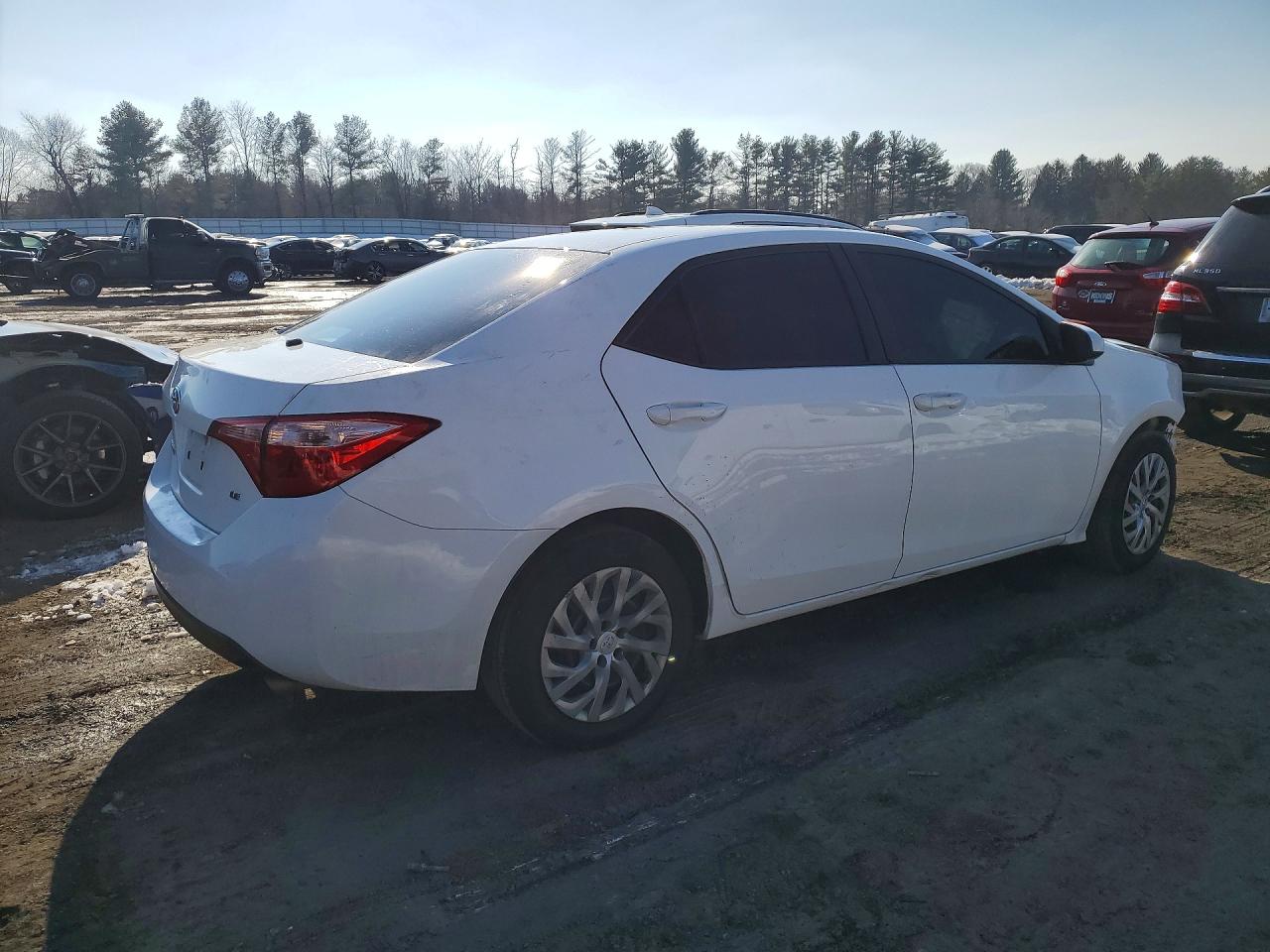 2019 TOYOTA COROLLA photo 5