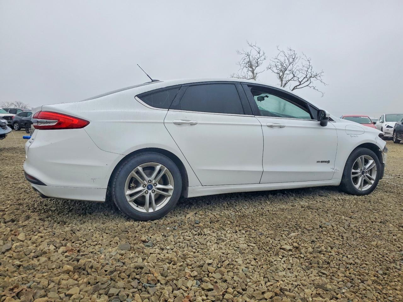 2018 FORD FUSION SE HYBRID photo 3