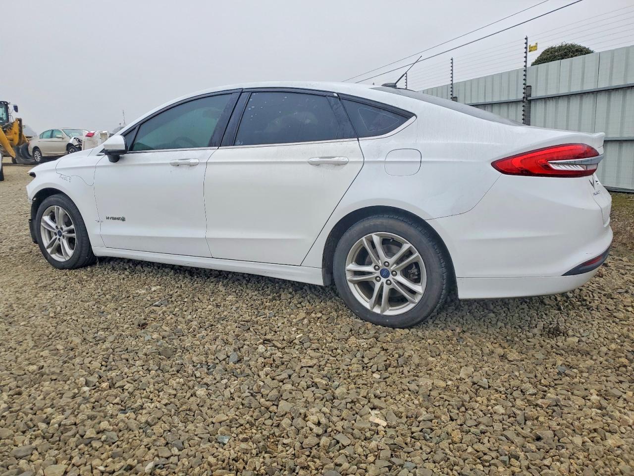 2018 FORD FUSION SE HYBRID photo 2