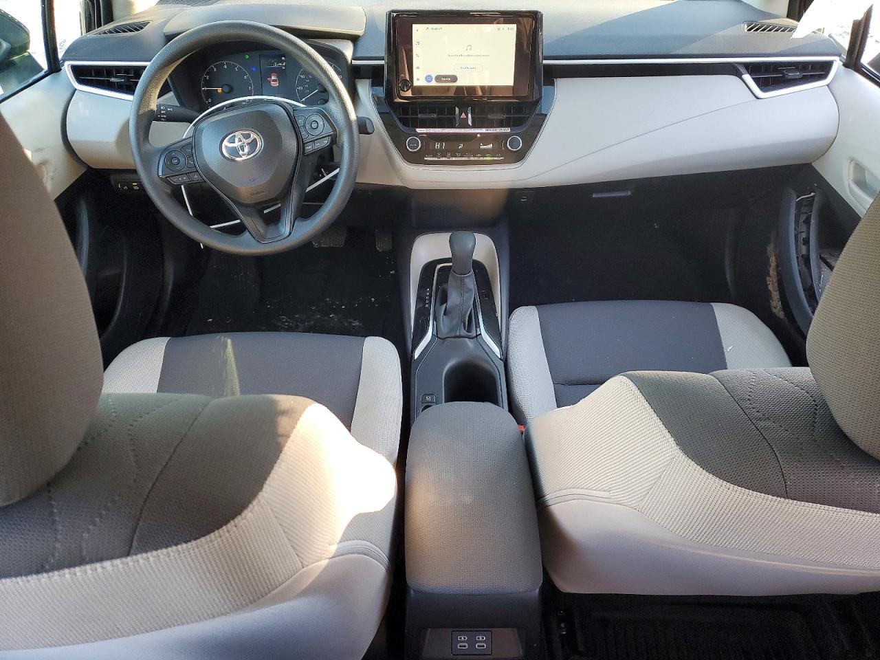2025 TOYOTA COROLLA LE photo 22