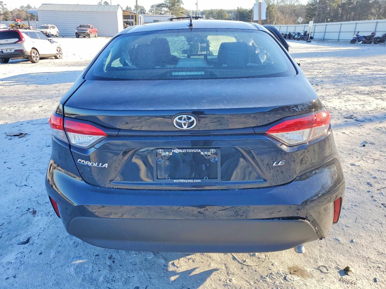 2025 TOYOTA COROLLA LE photo 16