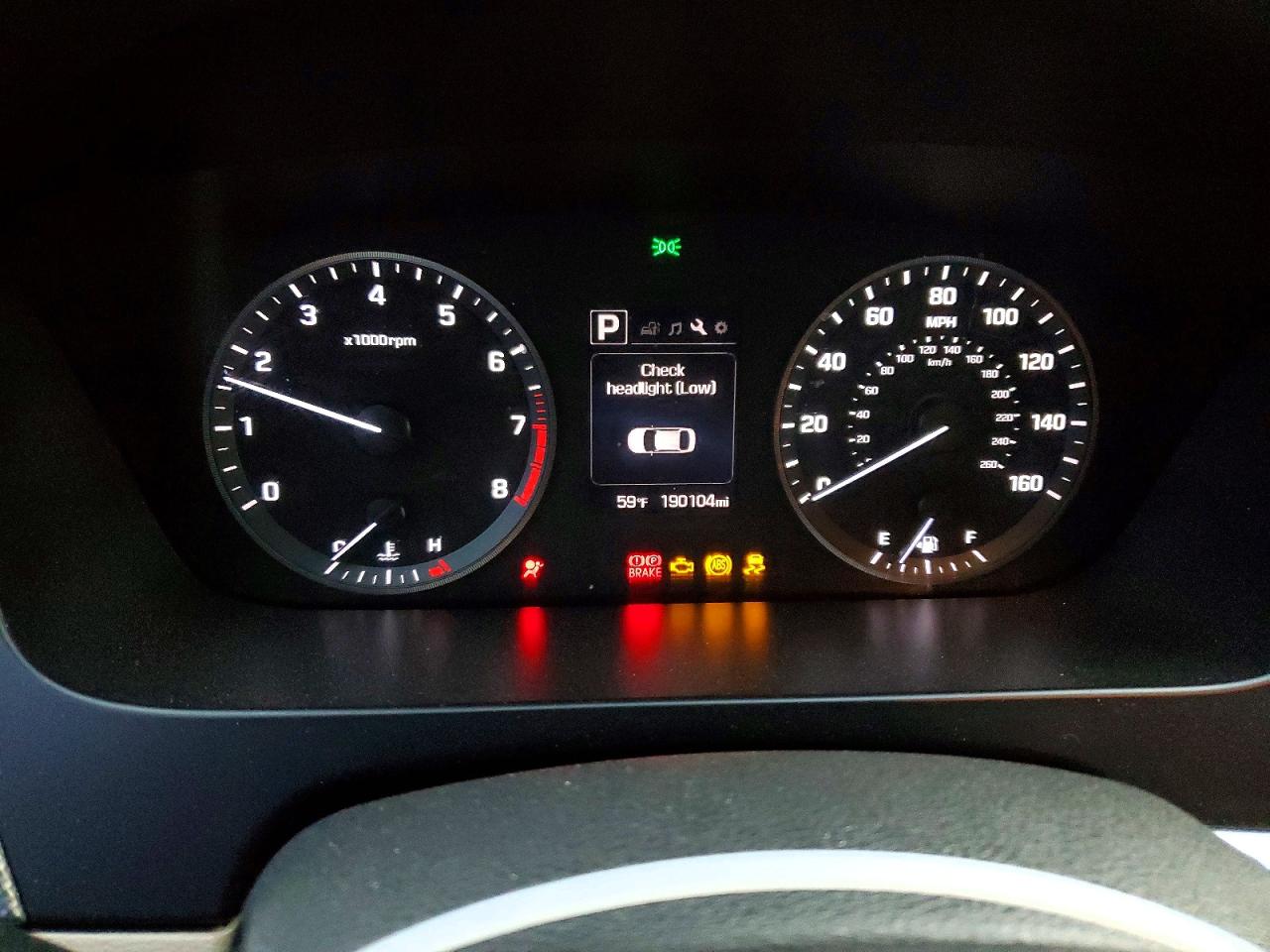 2015 HYUNDAI SONATA SE photo 9