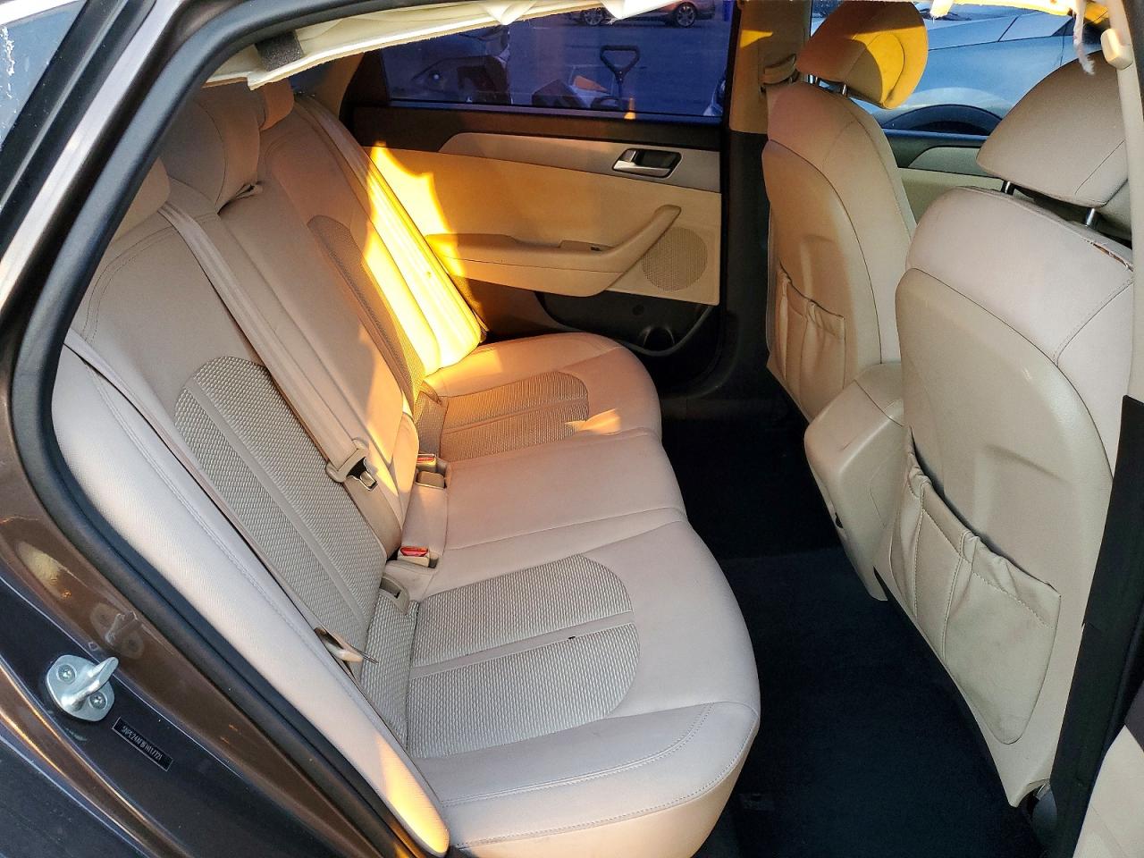 2015 HYUNDAI SONATA SE photo 10