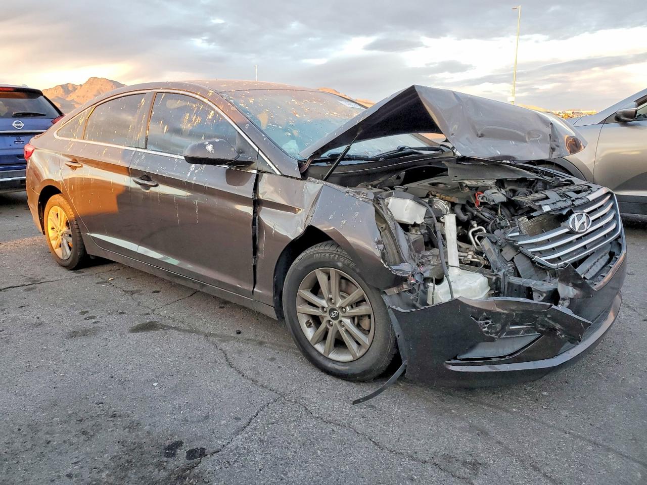 2015 HYUNDAI SONATA SE photo 4