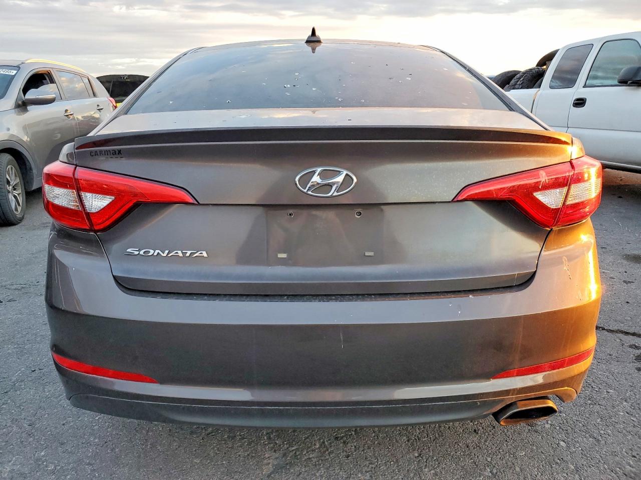 2015 HYUNDAI SONATA SE photo 6