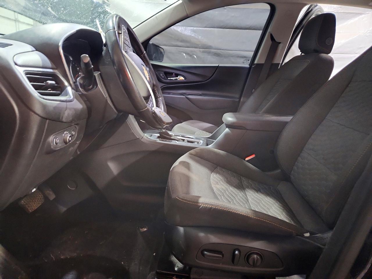 2020 CHEVROLET EQUINOX LT photo 13