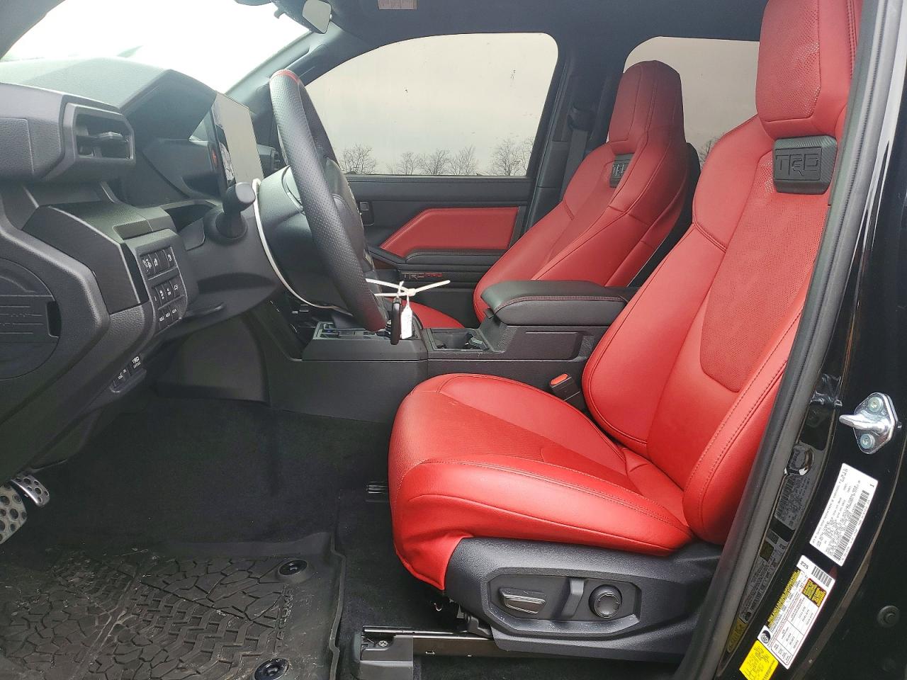 2025 TOYOTA TACOMA DOUBLE CAB photo 7