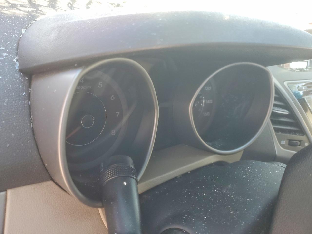 2014 HYUNDAI ELANTRA SE photo 9