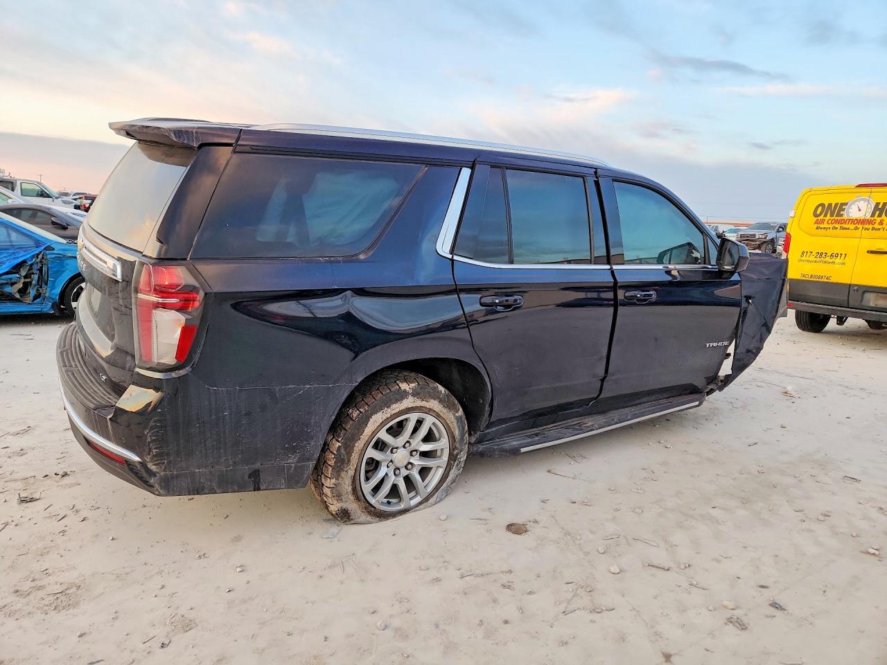 2021 CHEVROLET TAHOE K1500 LT photo 5