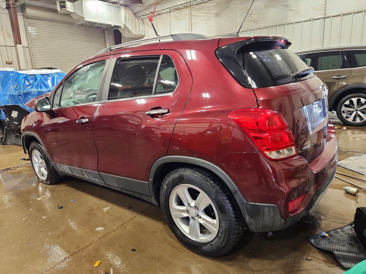 2017 CHEVROLET TRAX 1LT photo 3