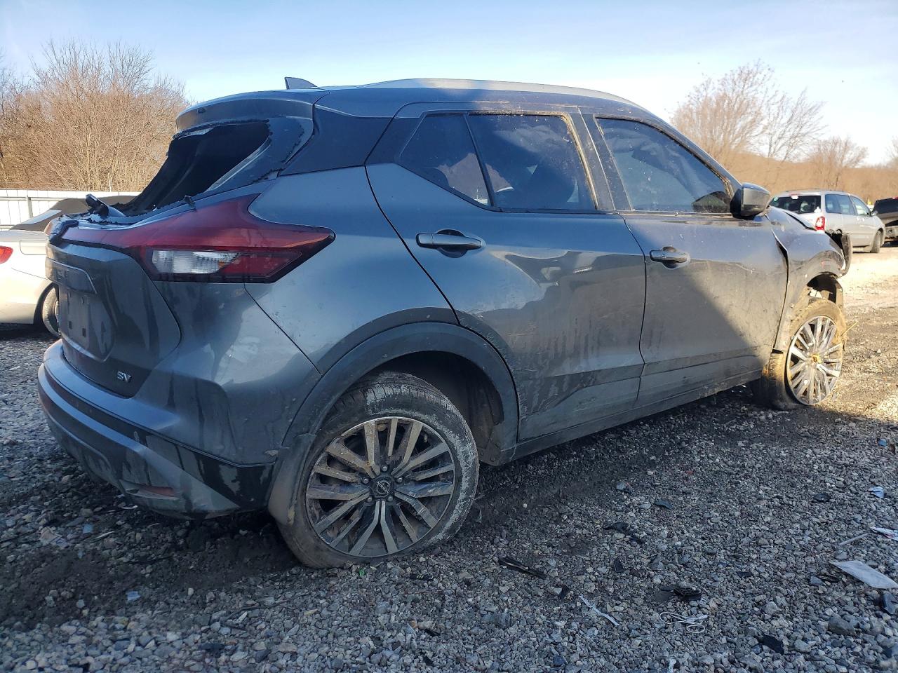 2022 NISSAN KICKS SV photo 3