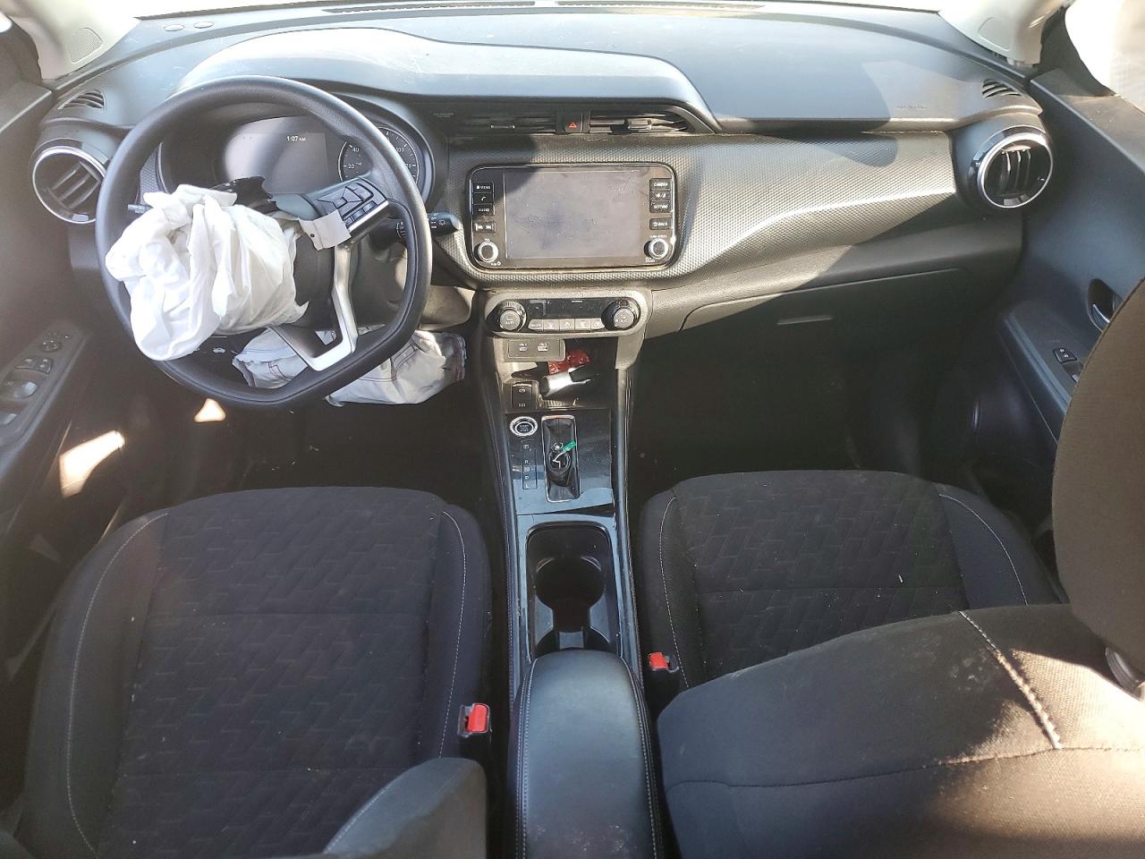 2022 NISSAN KICKS SV photo 8
