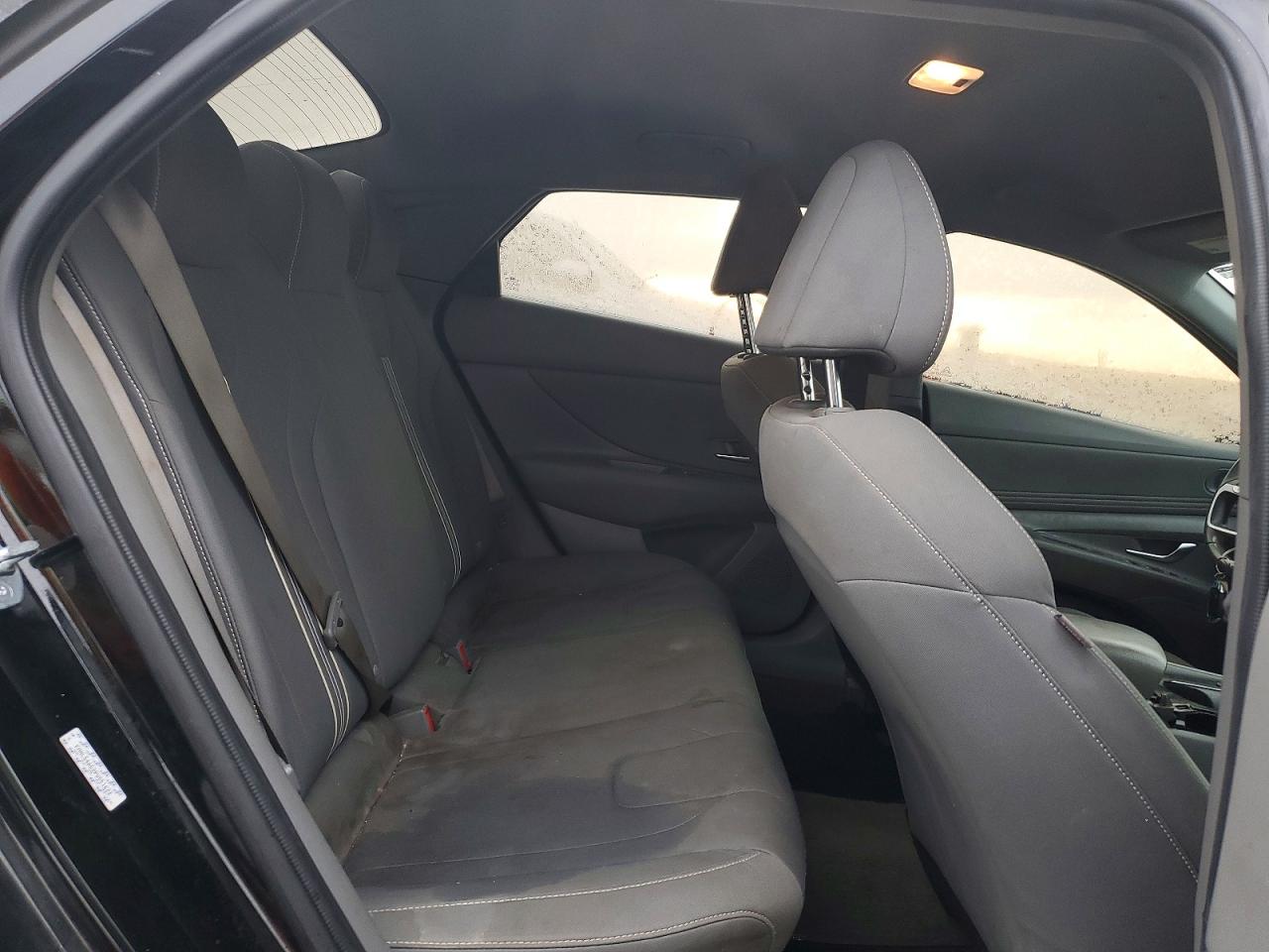 2023 HYUNDAI ELANTRA SEL photo 19