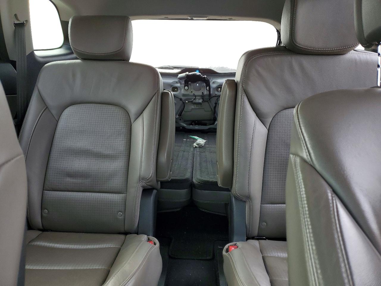 2014 HYUNDAI SANTA FE GLS photo 19