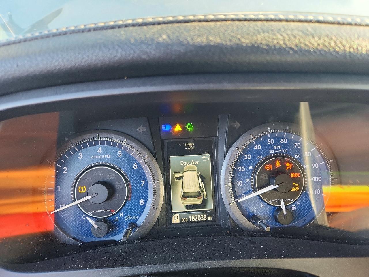 2017 TOYOTA SIENNA photo 17