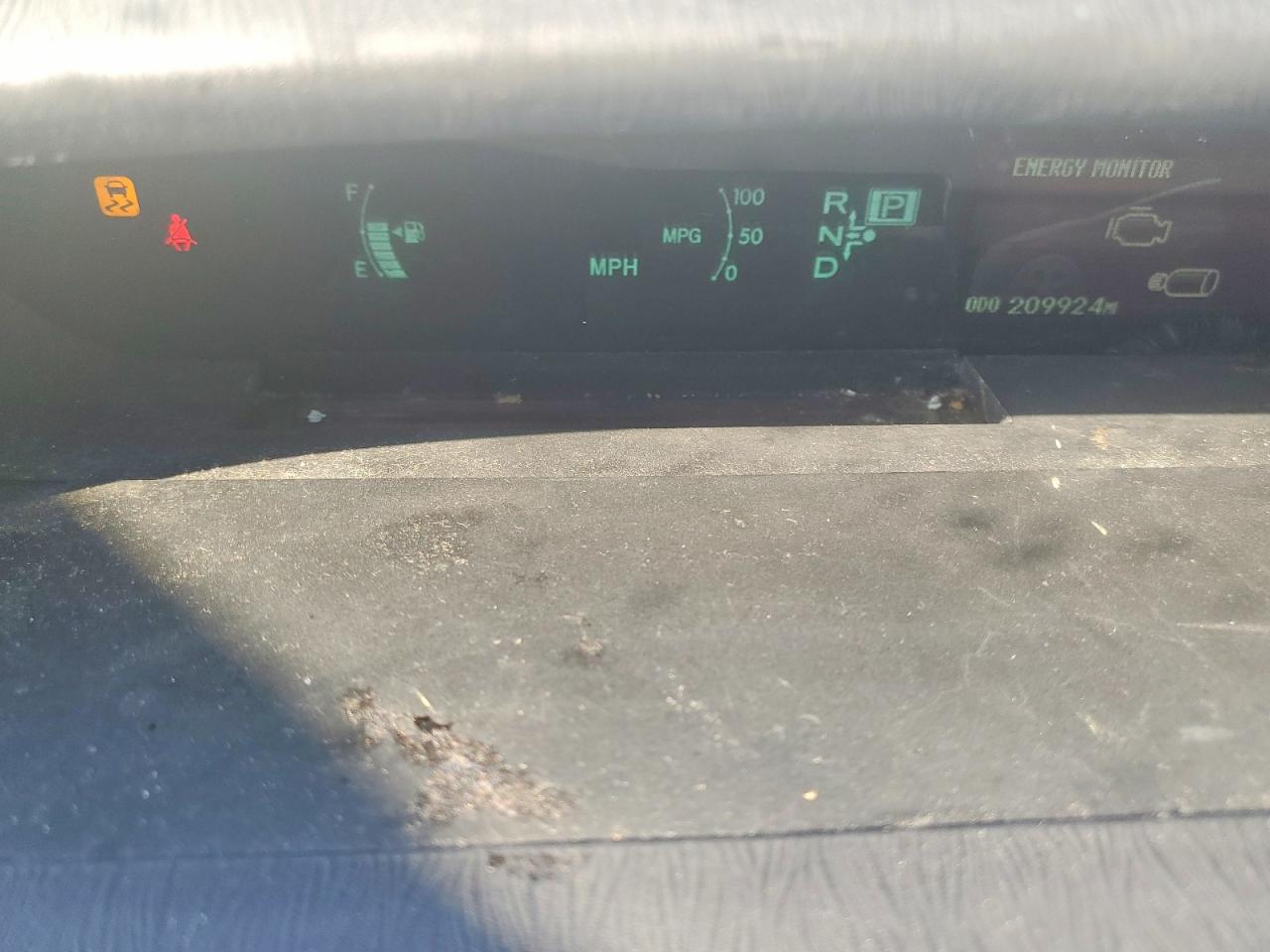 2014 TOYOTA PRIUS TWO photo 25