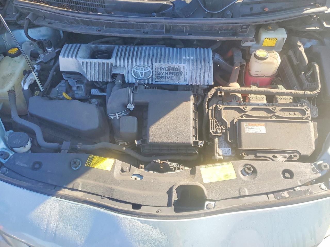 2014 TOYOTA PRIUS TWO photo 31
