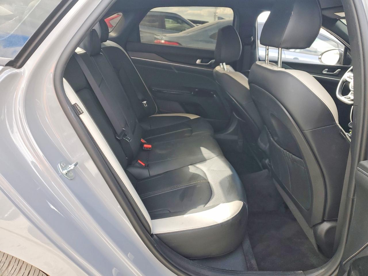 2025 KIA K5 photo 28