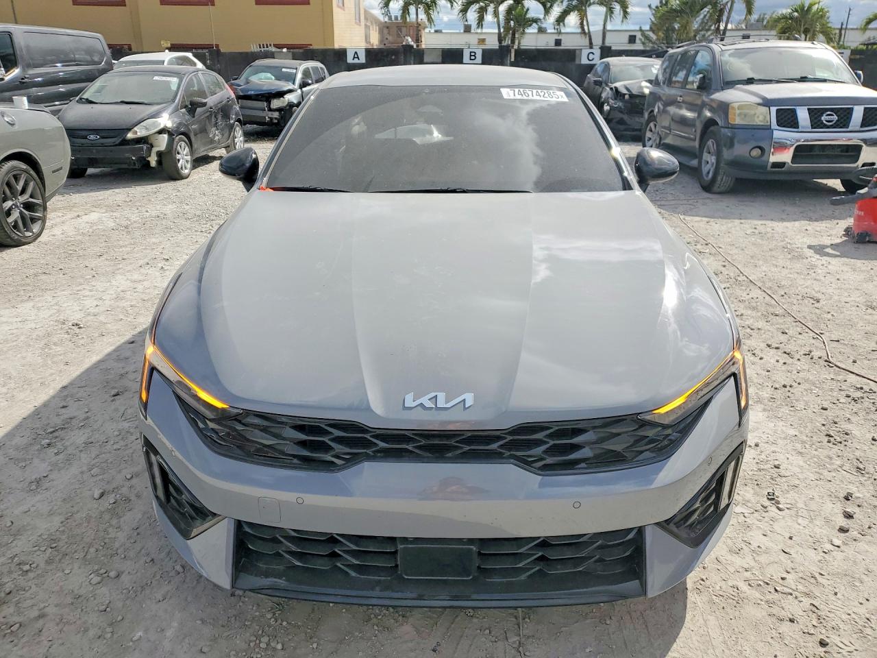 2025 KIA K5 photo 13
