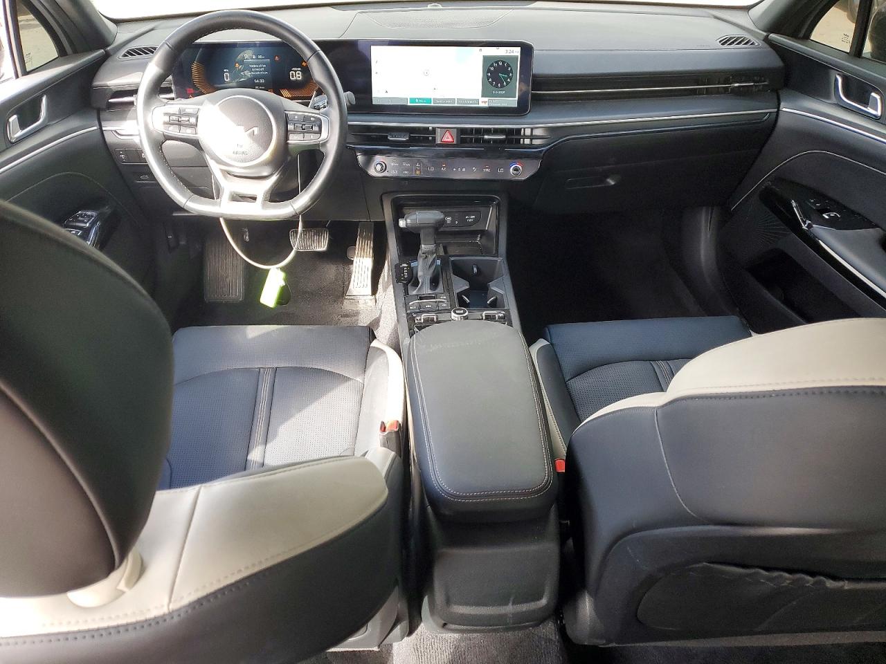 2025 KIA K5 photo 22