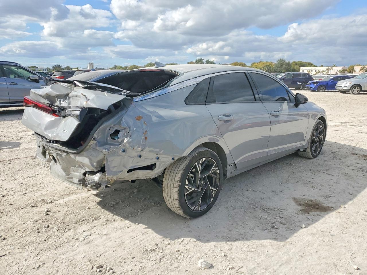 2025 KIA K5 photo 7