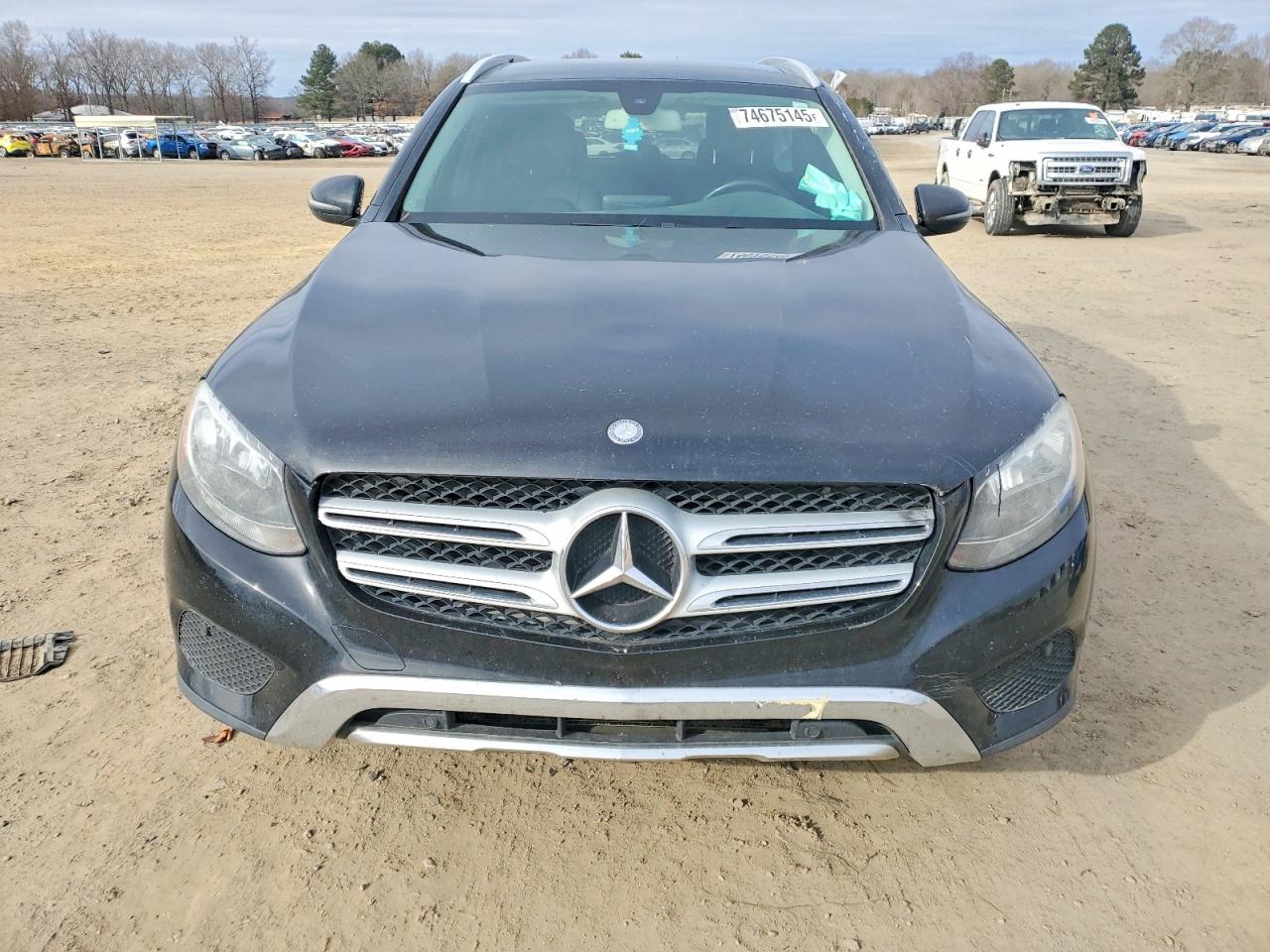 2017 MERCEDES-BENZ GLC 300 photo 9