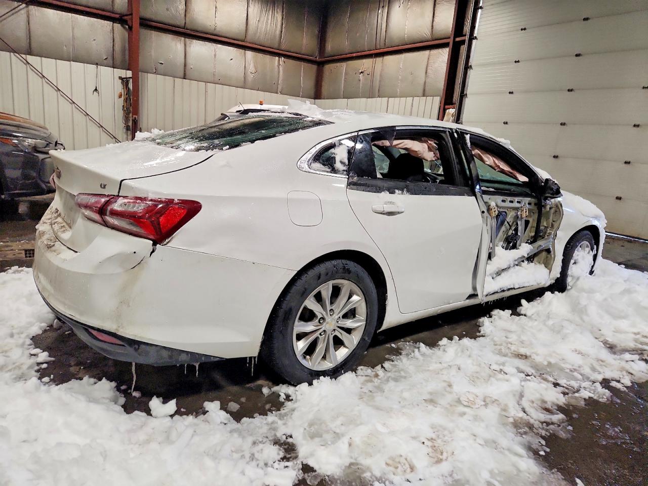 2020 CHEVROLET MALIBU LT photo 5