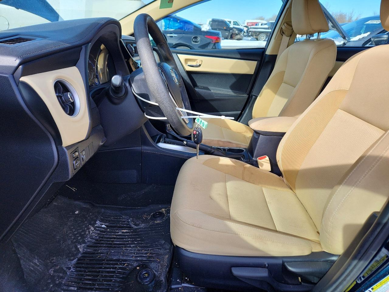 2018 TOYOTA COROLLA L photo 19